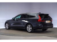 tweedehands Volvo V60 2.0 D4 190pk Momentum Pro Aut. [ Panorama Navi Camera ]