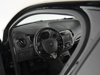 tweedehands Renault Captur TCe 90 Limited Trekhaak Navigatie Parkeersensoren Allseasonbanden