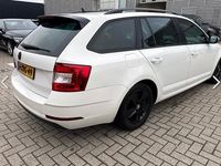 Occasion Skoda Octavia Business Line 111 PK (81 kW) 2014 Wit Hatchback