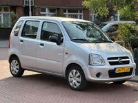 tweedehands Opel Agila 1.0-12V Essentia