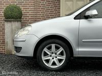 tweedehands VW Polo 1.4-16V Comfortline *Airco *Trekhaak *Dakje