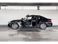 Occasion BMW 330e Basis 292 PK (214 kW) 2025 Zwart Sedan