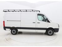 tweedehands VW Crafter 30 2.0 TDI L2H1 BM | NAP | Achteruitrijcamera | Trekhaak | Navigatie | Imperiaal / ladder |