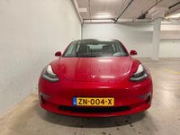 Occasion Tesla Model 3 Standard Range 239 kW (325 PK) 2019 Rood Sedan