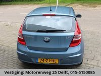 tweedehands Hyundai i30 1.6i STYLE HB 5 drs 100% OH. PDC A. Auto airco. Le