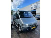 tweedehands Renault Master T28 2.2dCi L1 H1 AIRCO INVALIDE BUS MET LIFT " TURBO IS KAPOT ''