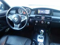 tweedehands BMW 530 5-SERIE Touring d 236pk 6-cyl Navi Leer Trekhaak (2000kg) Executi