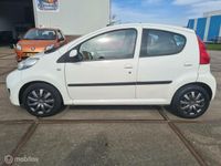 tweedehands Peugeot 107 1.0-12V XS BJ 2010 €2100