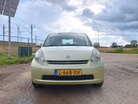 Occasion Daihatsu Sirion 69 PK (50 kW) 2006 Groen Hatchback