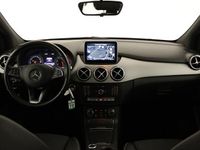 tweedehands Mercedes B180 Ambition | Lichtmetalen velgen | Navigatie | Parki