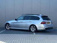 tweedehands BMW 325 3-SERIE Touring i High Executive Memory stoelen Panormadak Parkeersensoren Trekhaak