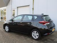 tweedehands Toyota Auris 1.8 Hybrid Business