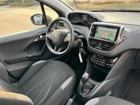 tweedehands Peugeot 208 1.2 VTi Envy