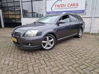 tweedehands Toyota Avensis Wagon 2.2 D-4D Luna