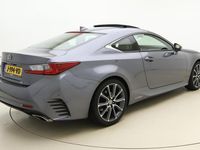 Occasion Lexus RC300h Sport Line 223 PK (164 kW) 2019 Grijs Coupé