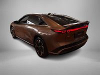 Nieuw Mazda 6e Takumi-Line 189 kW (258 PK) 2025 Bruin (metallic) Hatchback