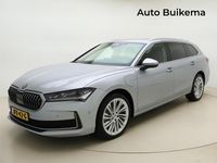 Occasion Skoda Superb LAURIN & KLEMENT 204 PK (150 kW) 2025 Grijs Stationwagen