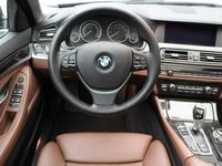 tweedehands BMW 520 5-SERIE Touring i High Executive M Sport 2013 | Airco | Navigatie | Cruise Control | Elektrische Stoelen met Geheugen | DAB | Lederen Bekleding | 2 Sleutels | Boekjes
