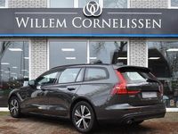 tweedehands Volvo V60 2.0 B3 Momentum Leder Trekhaak Apple Carplay Lane