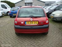 tweedehands Renault Clio 1.4-16V Privilège Luxe