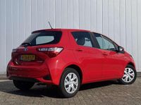 Occasion Toyota Yaris Hybrid Active 2020 Rood Hatchback