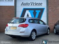 tweedehands Opel Astra Sports Tourer 1.4 Cosmo, Airco, Trekhaak