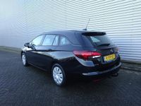 tweedehands Opel Astra Sports Tourer 1.2 Business Edition