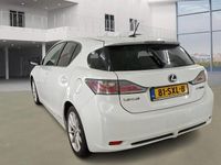 Occasion Lexus CT200h 99 PK (72 kW) 2012 Wit (metallic) Hatchback
