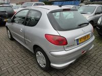 tweedehands Peugeot 206 1.6-16V Quiksilver AIRCO! APK 12-2024!