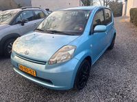 Occasion Daihatsu Sirion 69 PK (50 kW) 2007 Blauw Hatchback