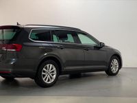 tweedehands VW Passat Variant 1.5 TSI 150pk DSG Business Trekhaak Navigatie Parkeersensoren