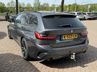 tweedehands BMW 330e 3-SERIE TouringeDrive Edition / Trekhaak / Panoramadak / 360Ca