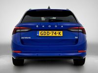Occasion Skoda Octavia Business Line 204 PK (150 kW) 2022 Blauw Stationwagen