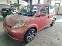 Occasion Daihatsu Sirion 87 PK (63 kW) 2005 Rood Hatchback