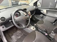 Occasion Peugeot 107 68 PK (50 kW) 2010 Zwart (metallic) Hatchback