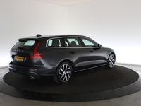 tweedehands Volvo V60 2.0 T6 Twin Engine AWD Momentum | Apple Carplay | Climate Control | Cruise Control | LED | R-Design | Voorstoelen verwarmd | 12 Maand BOVAG Garantie