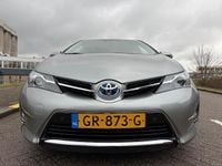 Occasion Toyota Auris Hybrid Executive 99 PK (72 kW) 2014 Grijs Hatchback