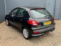 tweedehands Peugeot 206+ 206 + 1.4 Urban Move 5 Deurs / Airco