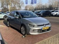 Occasion VW Golf VIII Edition 204 PK (150 kW) 2025 Grijs Hatchback