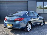 tweedehands Opel Astra 1.4 Turbo Cosmo NaviAircoCruisePDCTrekhaakN.A