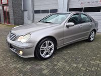 tweedehands Mercedes C200 K. Elegance Yongtimer| cruise| navigatie| scherm