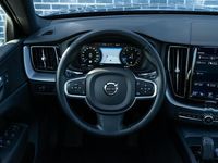 tweedehands Volvo XC60 B5 Momentum Pro | Schuif-/Kanteldak | Stoelverwarm