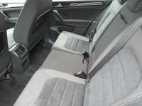 tweedehands VW Golf Sportsvan 1.6 TDI Highline!! | Clima | Cruise | LM Velgen |
