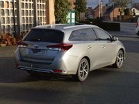 tweedehands Toyota Auris Touring Sports 1.8i HSD Comfort en pack 50 +