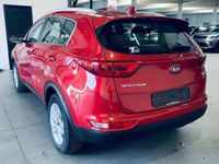 tweedehands Kia Sportage 1.6i 2WD NavEdition+CARPLAY+CRUISE+CARNET+GARANTIE