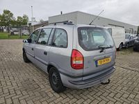 tweedehands Opel Zafira 1.8-16V Comfort 7-pers. Automaat Bj:2000 NAP!