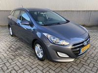 tweedehands Hyundai i30 1.6 GDi 135pk 5d Business Edition | Winterset | Ac