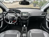 tweedehands Peugeot 2008 1.2 PureTech Blue Lease Allure Navi/Clima/Lmv