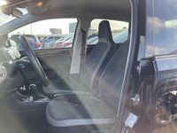 Occasion VW e-up! 61 kW (83 PK) 2021 Zwart (metallic) Hatchback