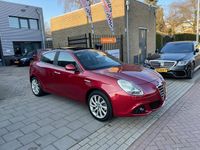 tweedehands Alfa Romeo Giulietta 1.4 T Distinctive 2e Eig PanoTrekhaak Navi Airco N